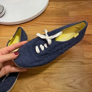 Ked’s Women’s Size Navy Blue Eyelet, size 6, barely worn!